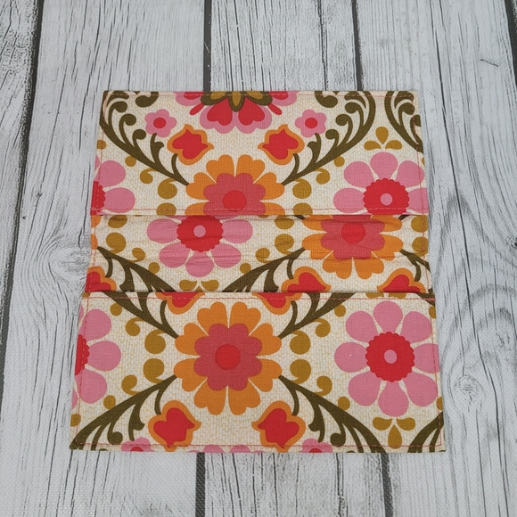 Vera Bradley Checkbook Cover in Folkloric Pattern - Picture 3 of 10